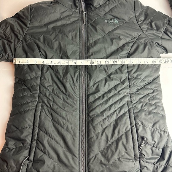 The North Face Reversible Fleece Puffer Jacket Women's size Medium Gray Black - Picture 4 of 11